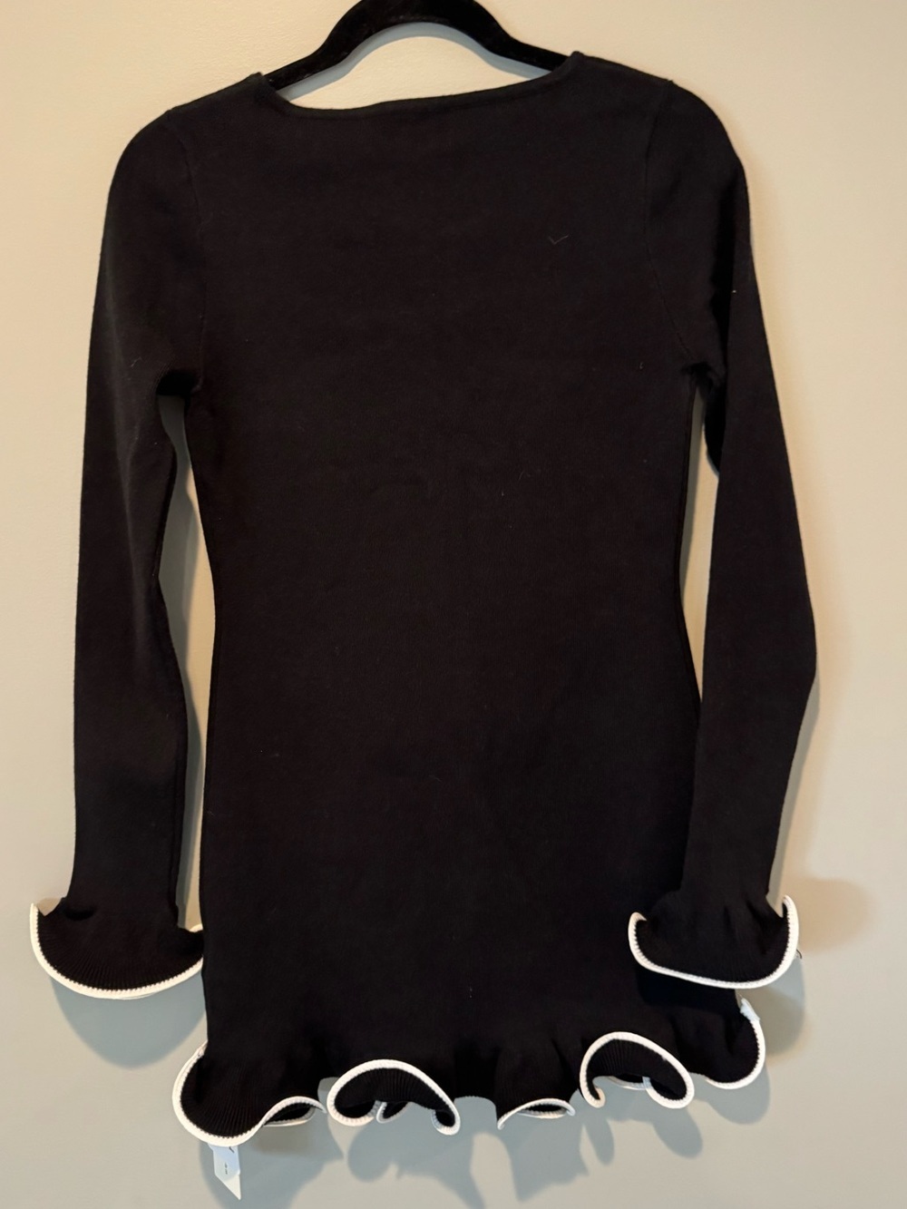 Commense Contrast Ruffle Slim Dress - Picture 3 of 3